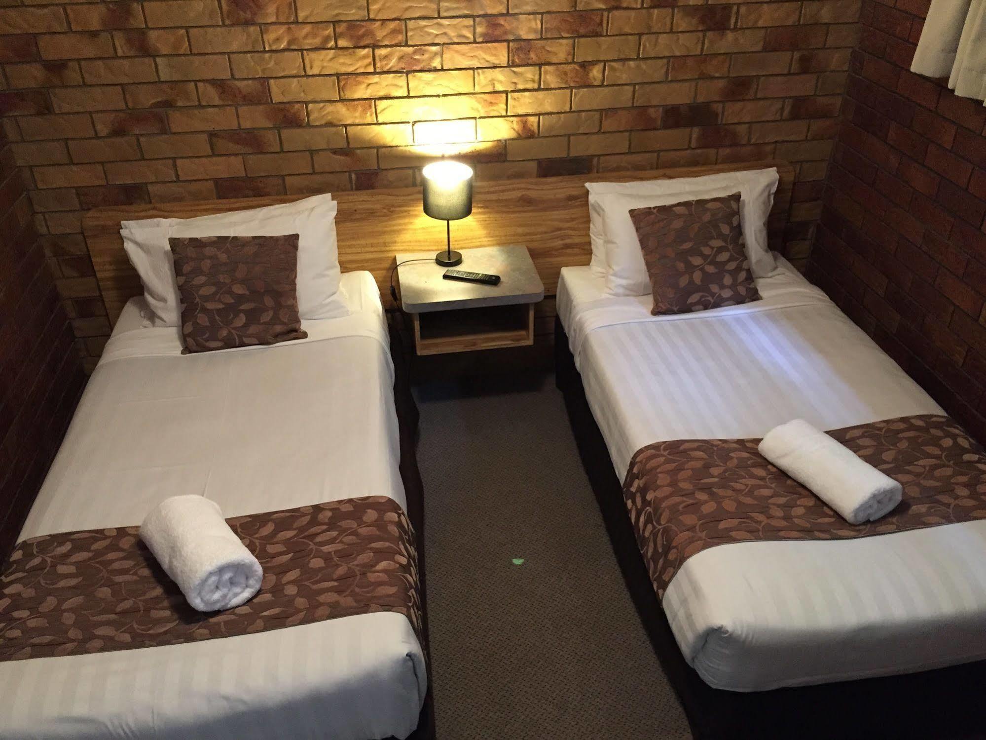 鲁斯文街汽车旅馆 土乌巴 外观 照片